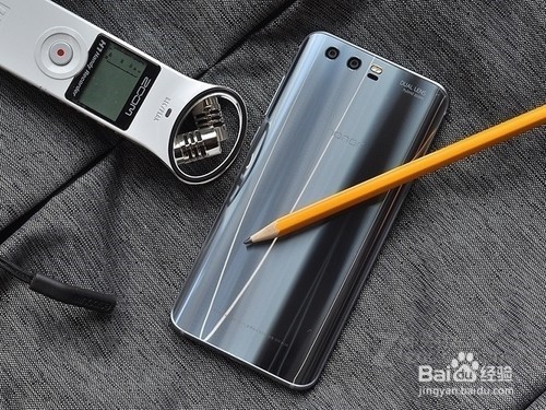 oppor11和荣耀9哪个好？那个更值得买呢？