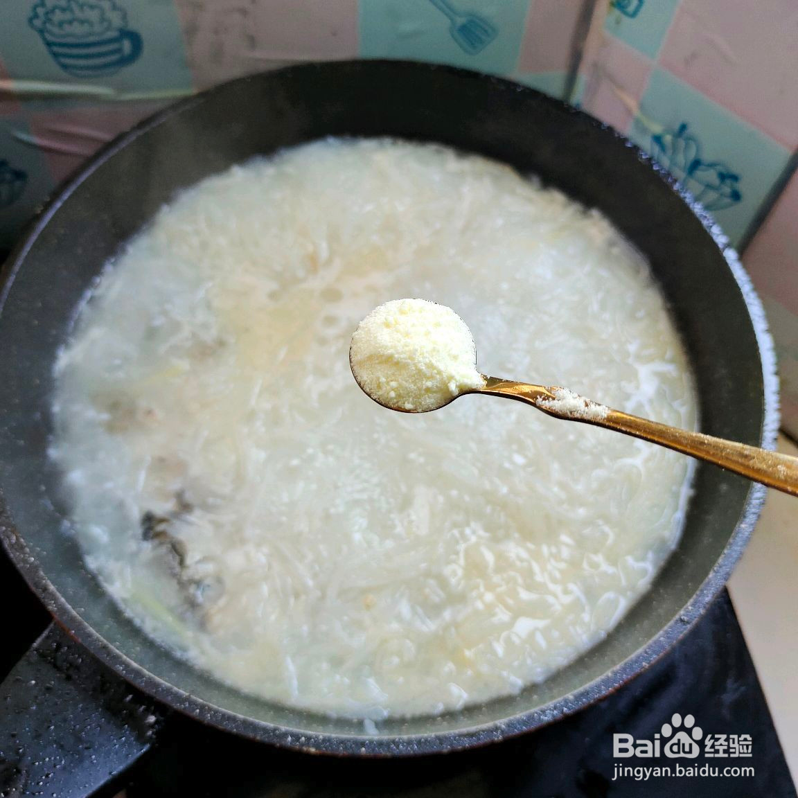 萝卜丝鲫鱼汤的做法