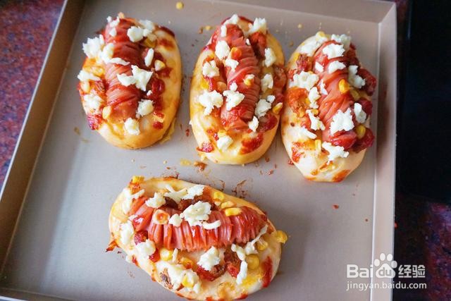 家庭自制芝士小龙虾热狗面包