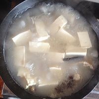 鱼头豆腐火锅的做法