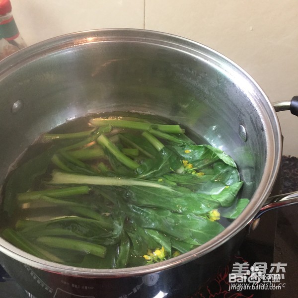 鸡蛋青菜炒面