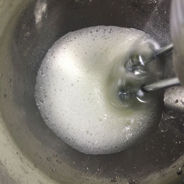 抹茶拉花杯子戚风