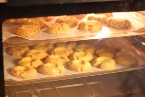 如何制作金沙咸蛋椰蓉酥