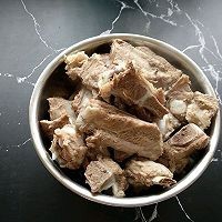 如何制作简单的红烧排骨