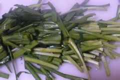韭菜炒猪肝
