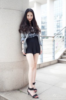 如何学习穿衣搭配技巧，有哪些管理衣橱的工具。