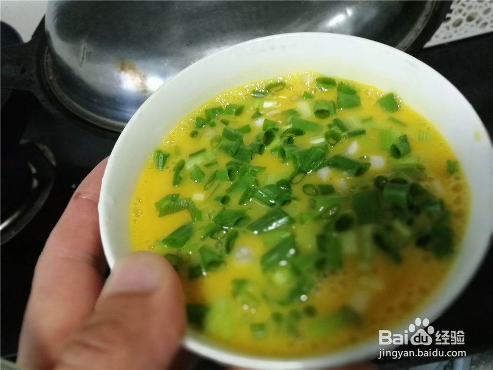 鸡蛋饼盖浇西红柿