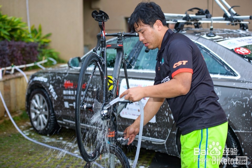 快速高效清洗自行车