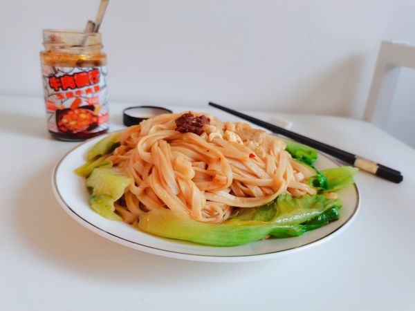 玉米牛肉酱拌面