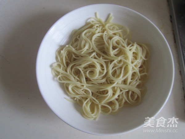 荆芥西红柿鸡蛋面