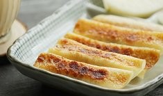 怎么做美味的茄子猪肉锅贴