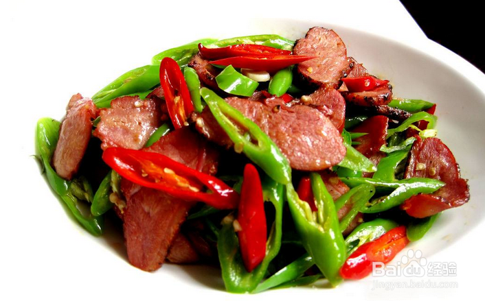美味辣椒炒香肠