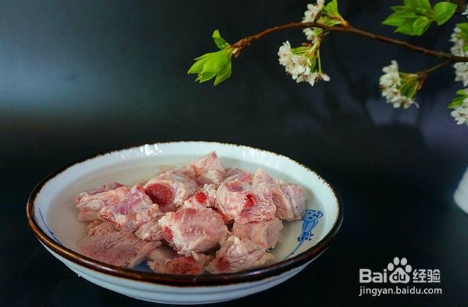 简单易学的芝麻香炒排骨的家常做法