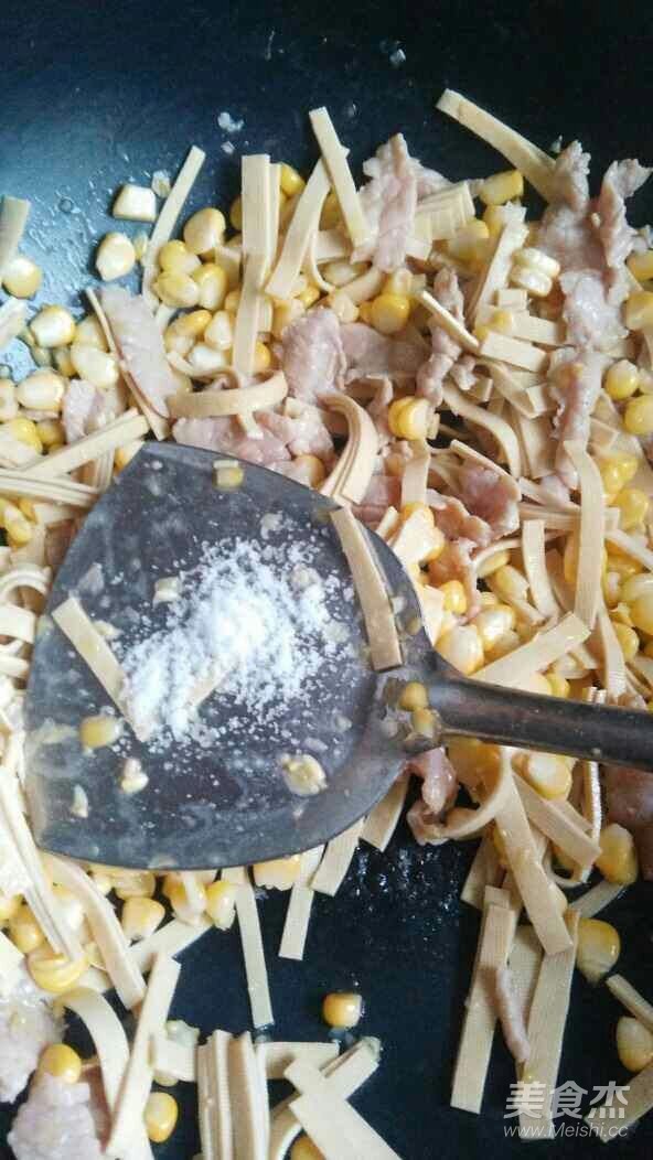 甜玉米炒豆腐丝
