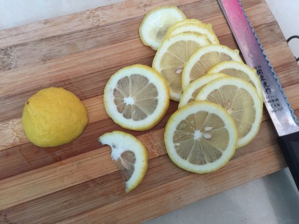 柠檬对味酱鸭#食光社干锅鸭#