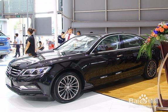 10万,全景天窗+无钥匙启动,打开门一看露馅了