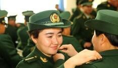 民兵肩章怎么带佩戴