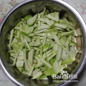 教你怎么做丝瓜鸡蛋香葱饼