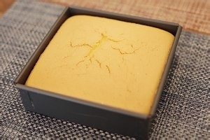 不会抹奶油也能做草莓方蛋糕的妙招!
