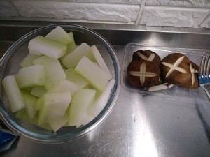 食补佳品超鲜番茄冬瓜菌菇豆腐汤的做法