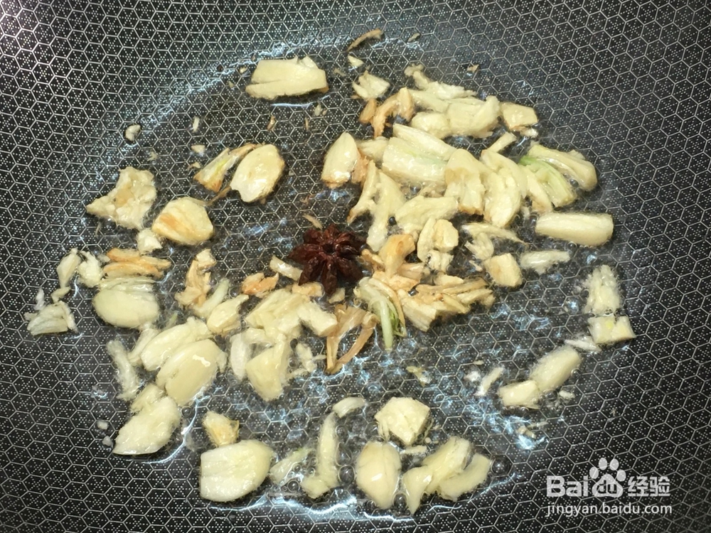 冬天菜谱——腊肠焖扁豆的做法,绵密香甜