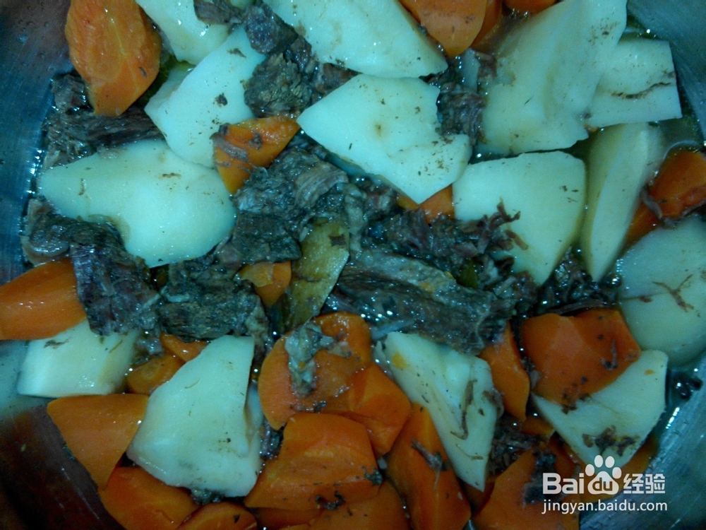 牛肉炖土豆胡萝卜