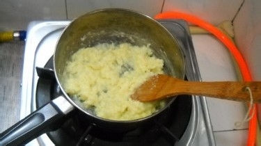 紫薯卡仕达泡芙的做法