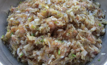 酸菜粉条肉包怎么做?