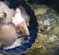 自制健康美味酸菜草鱼