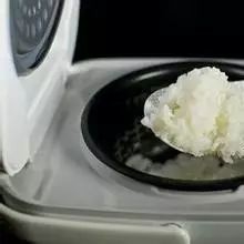 电饭锅煮饭经常性的粘锅怎么办