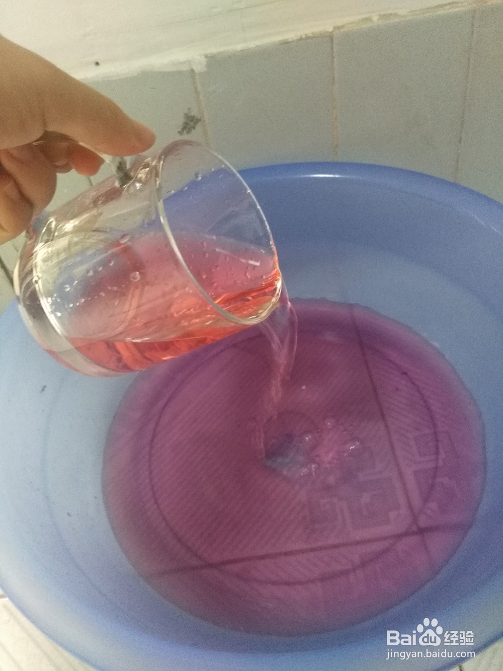 科学小实验：自动喝水的杯子