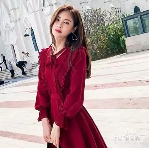 人像摄影穿什么颜色的裙子最有气质？