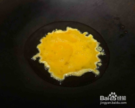 莴笋木耳炒鸡蛋来啦，特别好吃又简单