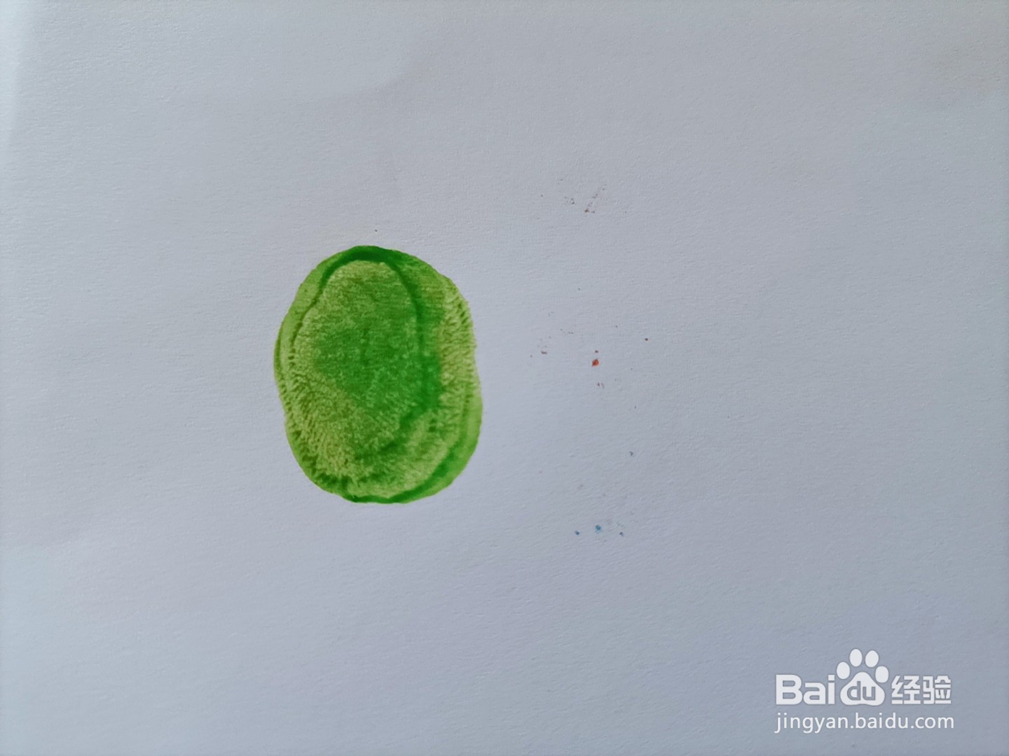 如何用手指印画一只蜻蜓