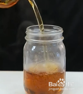 如何自制红茶奶盖？