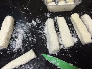 牛奶和椰蓉速拼的小方法，超简单又好吃的教程