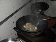 怎样做胡萝卜炒鸡腿肉