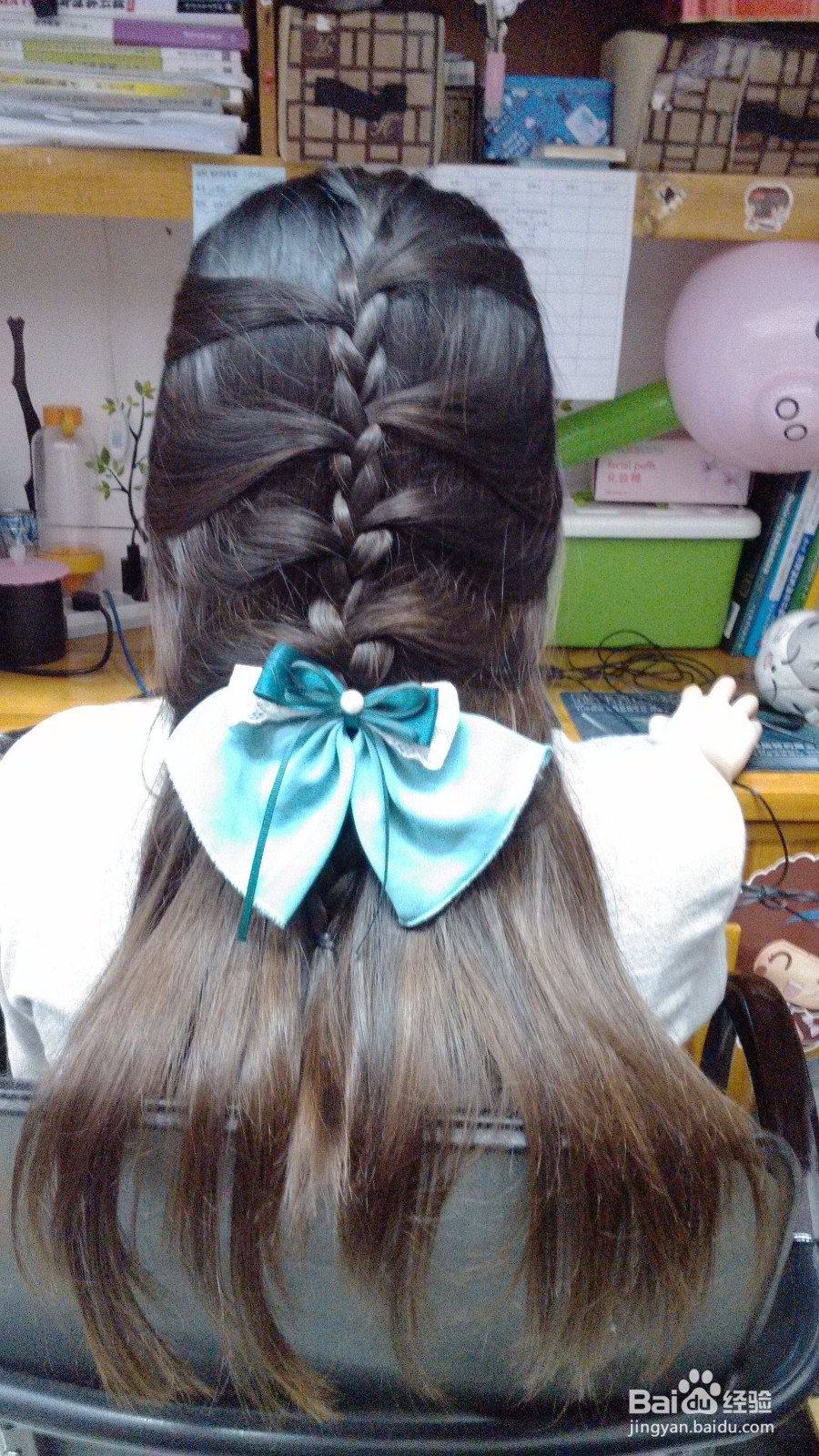 夏季发型扎法偏复古 韩式