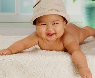 适合2个月婴儿的早教游戏