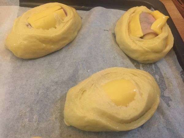 橄榄菜火腿面包