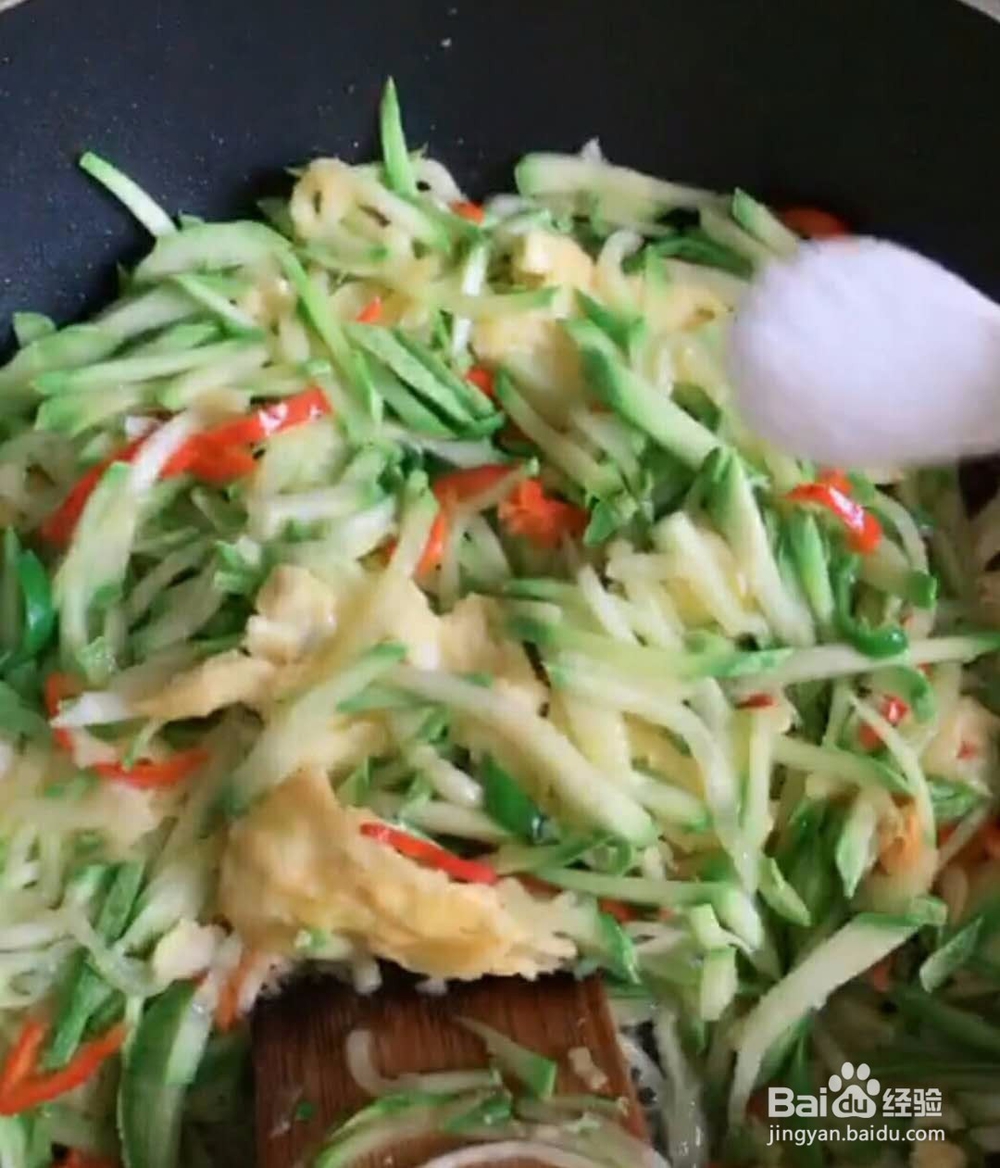 西葫芦炒鸡蛋做法