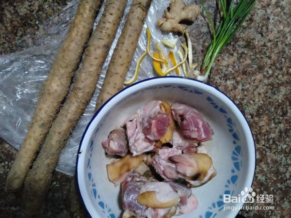 怎样做炖猪蹄汤