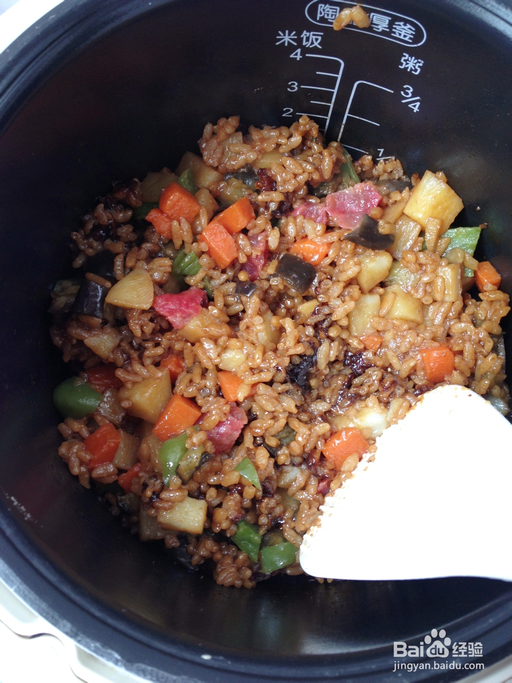 宿舍美食----电饭煲腊味煲仔饭