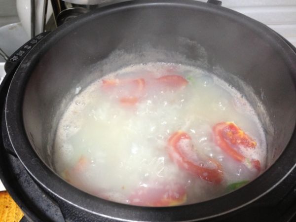 文蛤蕃茄秋葵粥