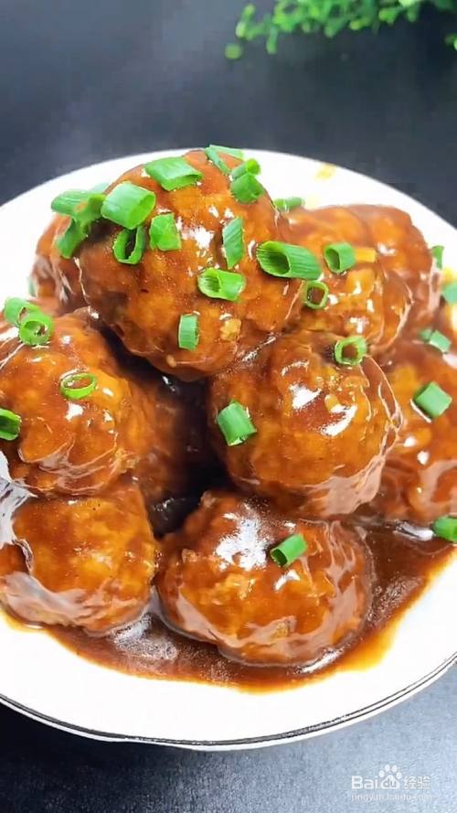 如何制作红烧狮子头?