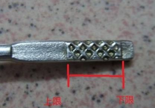 奥迪A6L2.0T发动机故障灯总亮是什么原因