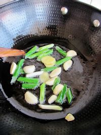 怎么做红烧鲫鱼好吃