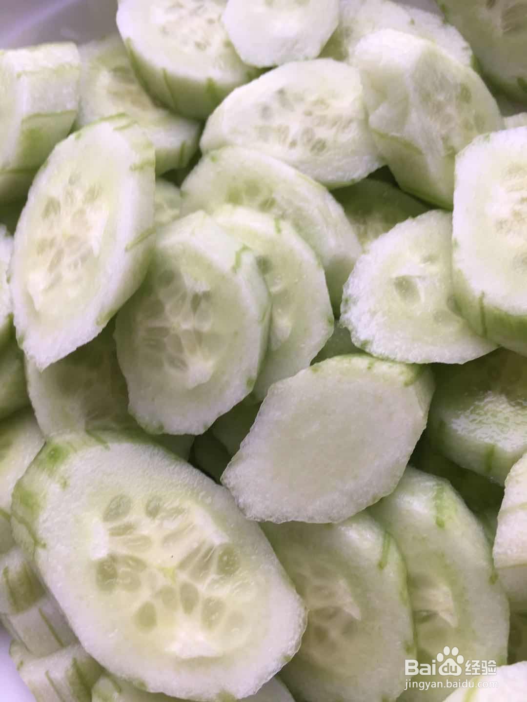 黄瓜鸡蛋炒米饭的做法