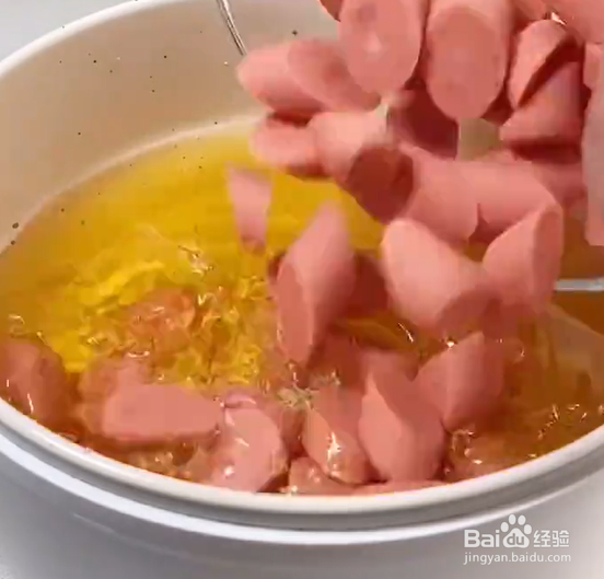 如何在家自制烧烤火腿肠？