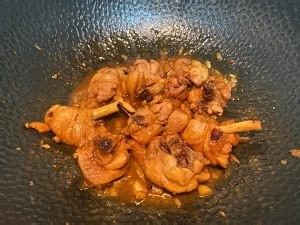 教你怎么做红烧鸡腿